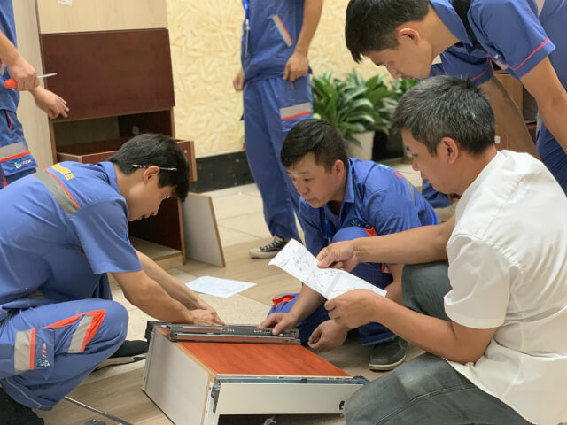 干完活卻收不到錢(qián)！安裝師傅有苦說(shuō)不出來(lái)！